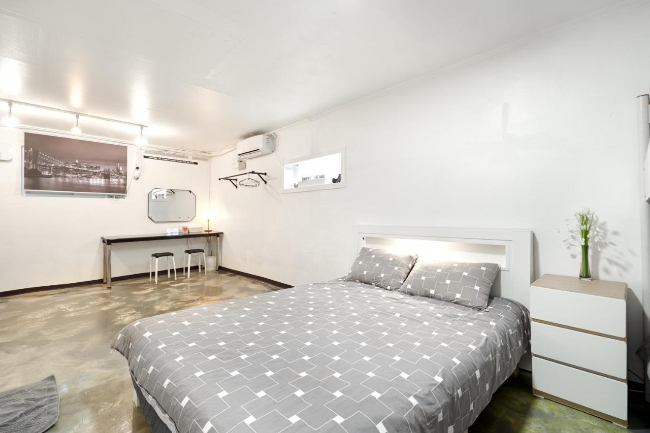 Jun Guesthouse Seoul Exterior photo